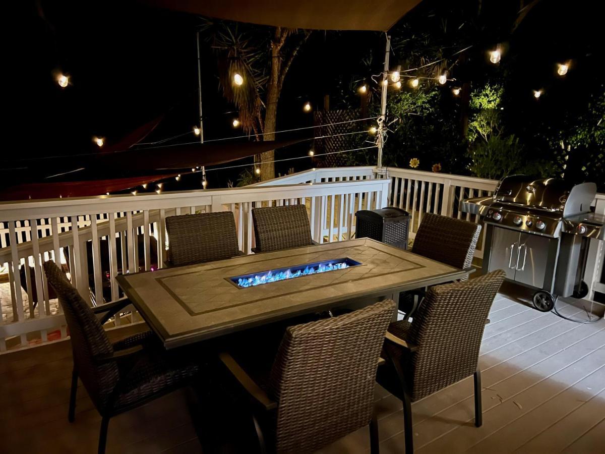 Catalina Three Bedroom Home With Hot Tub And Golf Cart Avalon Exterior foto