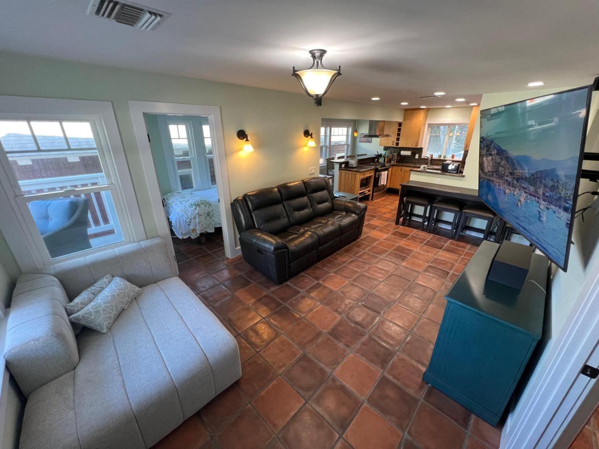 Catalina Three Bedroom Home With Hot Tub And Golf Cart Avalon Exterior foto