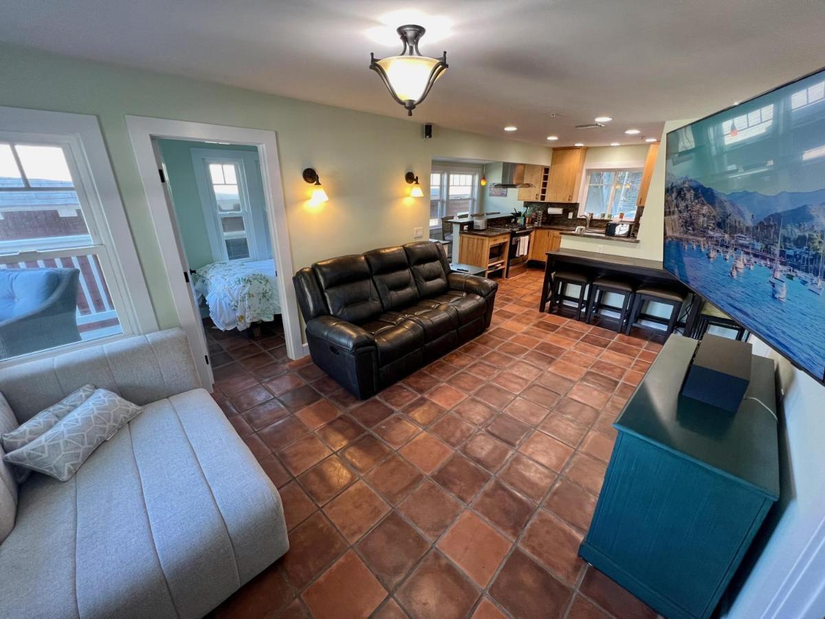Catalina Three Bedroom Home With Hot Tub And Golf Cart Avalon Exterior foto