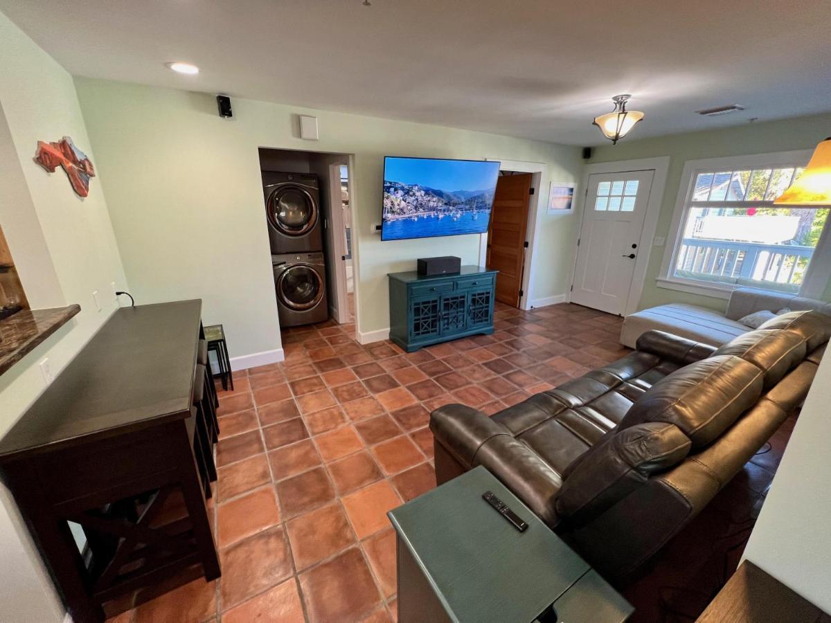 Catalina Three Bedroom Home With Hot Tub And Golf Cart Avalon Exterior foto