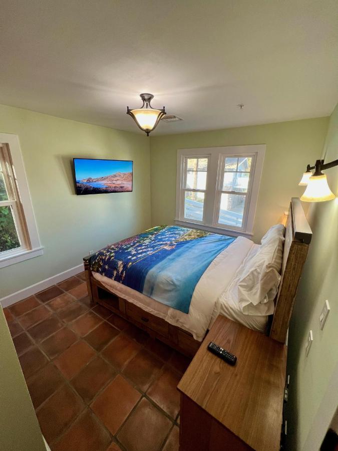Catalina Three Bedroom Home With Hot Tub And Golf Cart Avalon Exterior foto