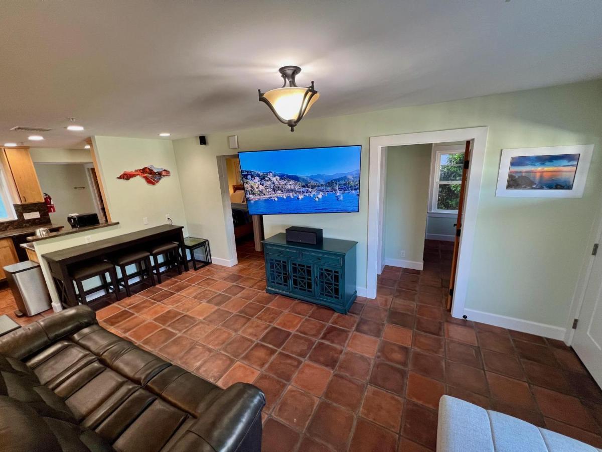 Catalina Three Bedroom Home With Hot Tub And Golf Cart Avalon Exterior foto