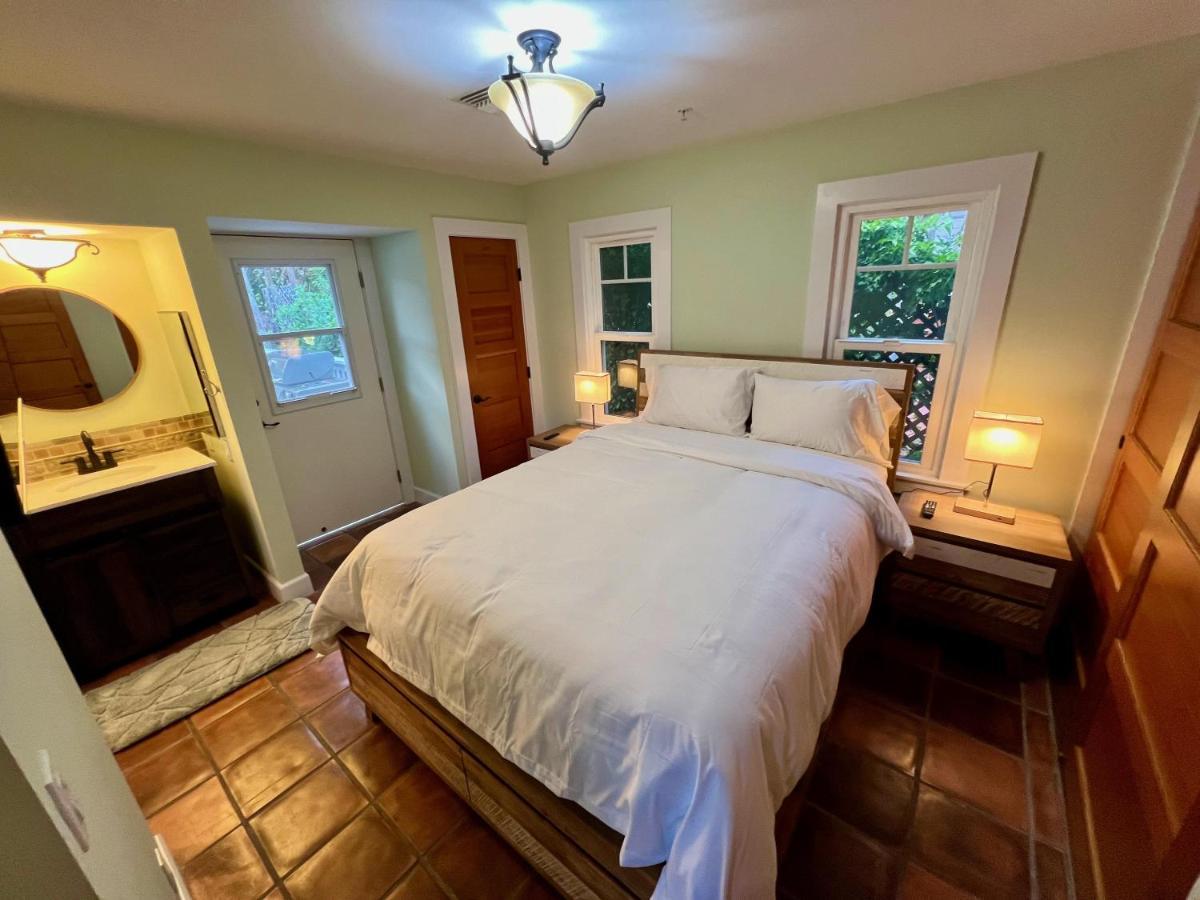 Catalina Three Bedroom Home With Hot Tub And Golf Cart Avalon Exterior foto