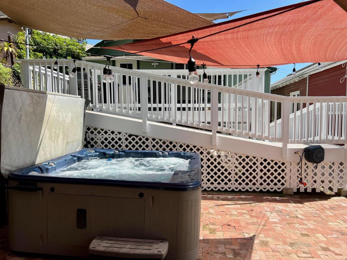 Catalina Three Bedroom Home With Hot Tub And Golf Cart Avalon Exterior foto